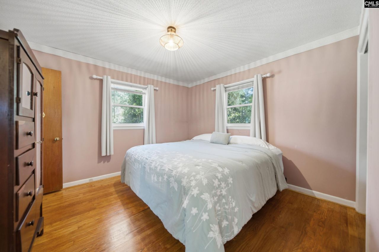 7126 Two Notch Road Photo 11