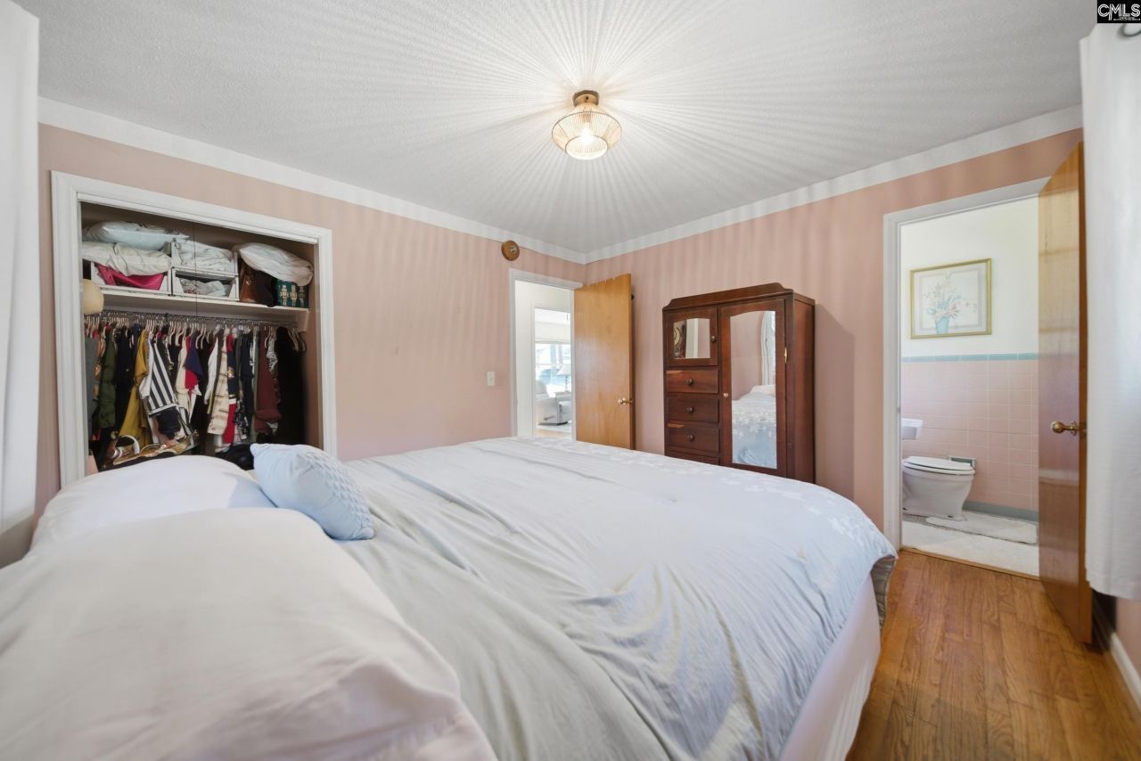 7126 Two Notch Road Photo 13