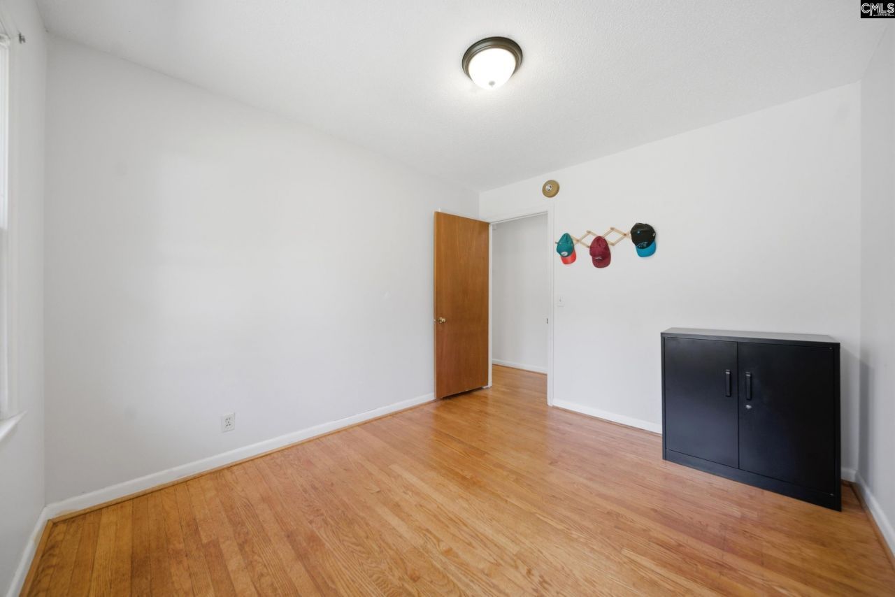 7126 Two Notch Road Photo 16