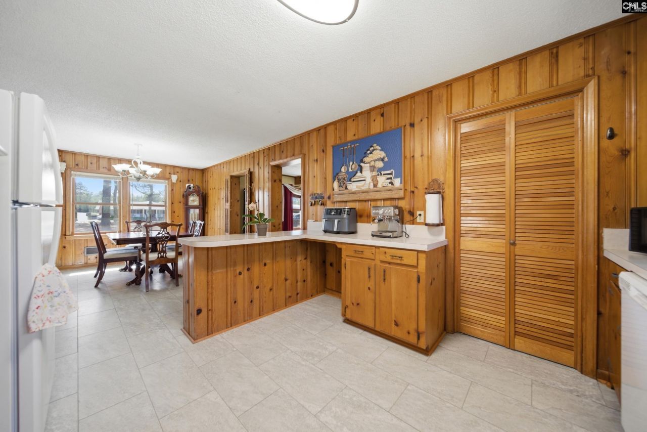 7126 Two Notch Road Photo 22