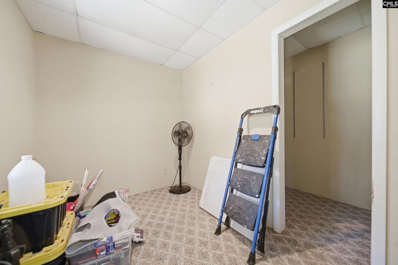 7126 Two Notch Road Photo 40