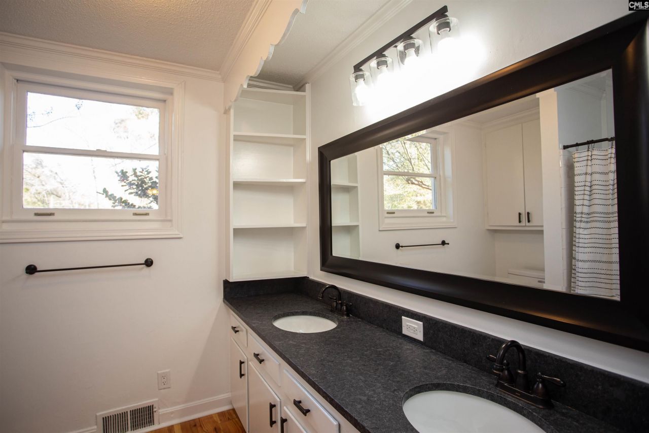 1700 Broad Street  Photo 15