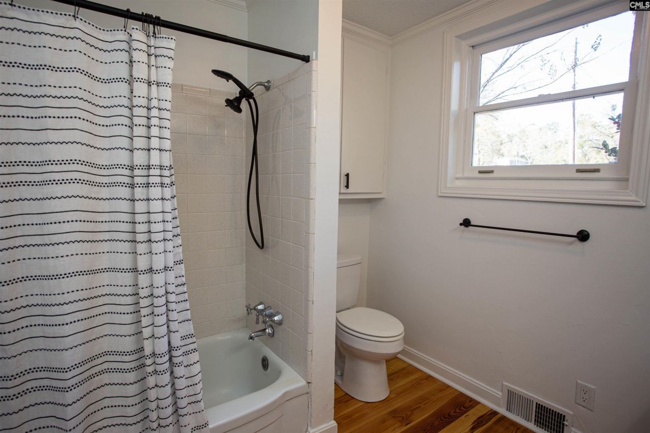 1700 Broad Street  Photo 18