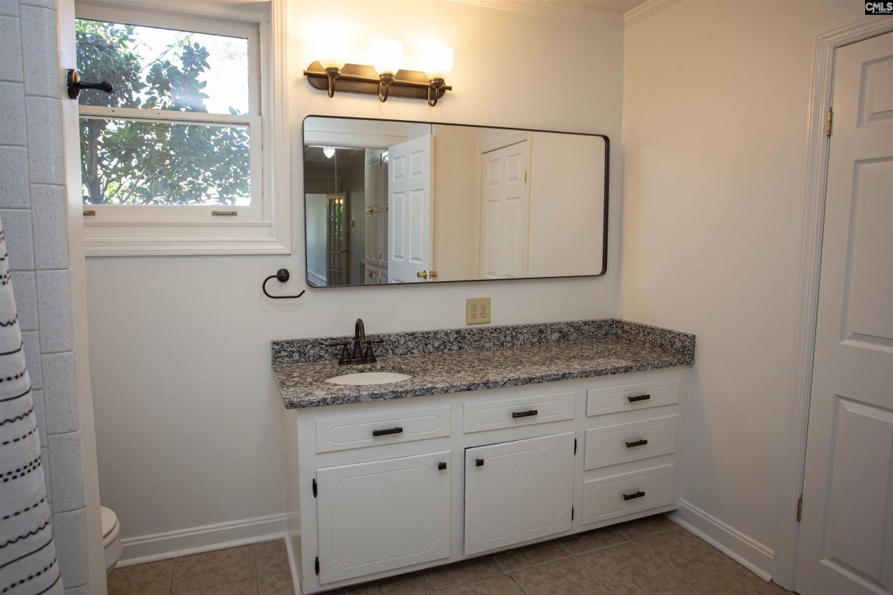 1700 Broad Street  Photo 19