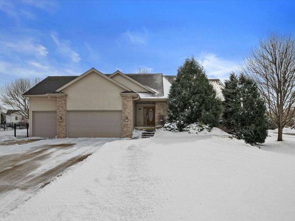 1221 Marcella Court, Sun Prairie, WI 53590