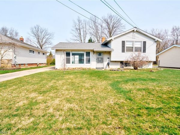 6413 Longridge Road , Mayfield Heights, OH 44124