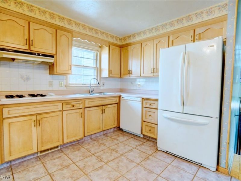 6413 Longridge Road , Mayfield Heights, OH 44124 Photo 12