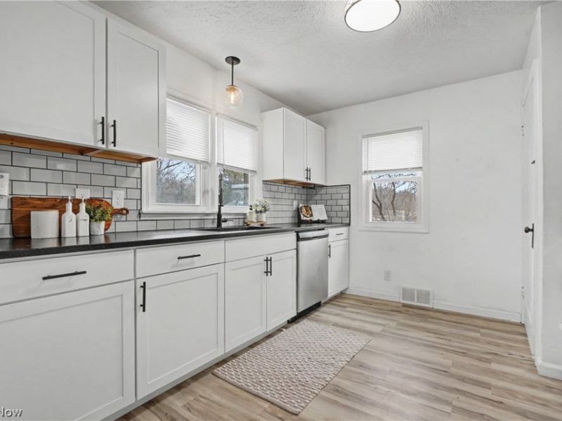 86 Southeast Avenue , Tallmadge, OH 44278 Photo 10