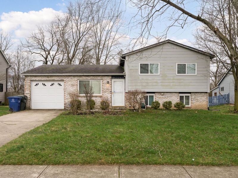 3001 Bretton Woods Drive, Columbus, OH 43231 Photo 1