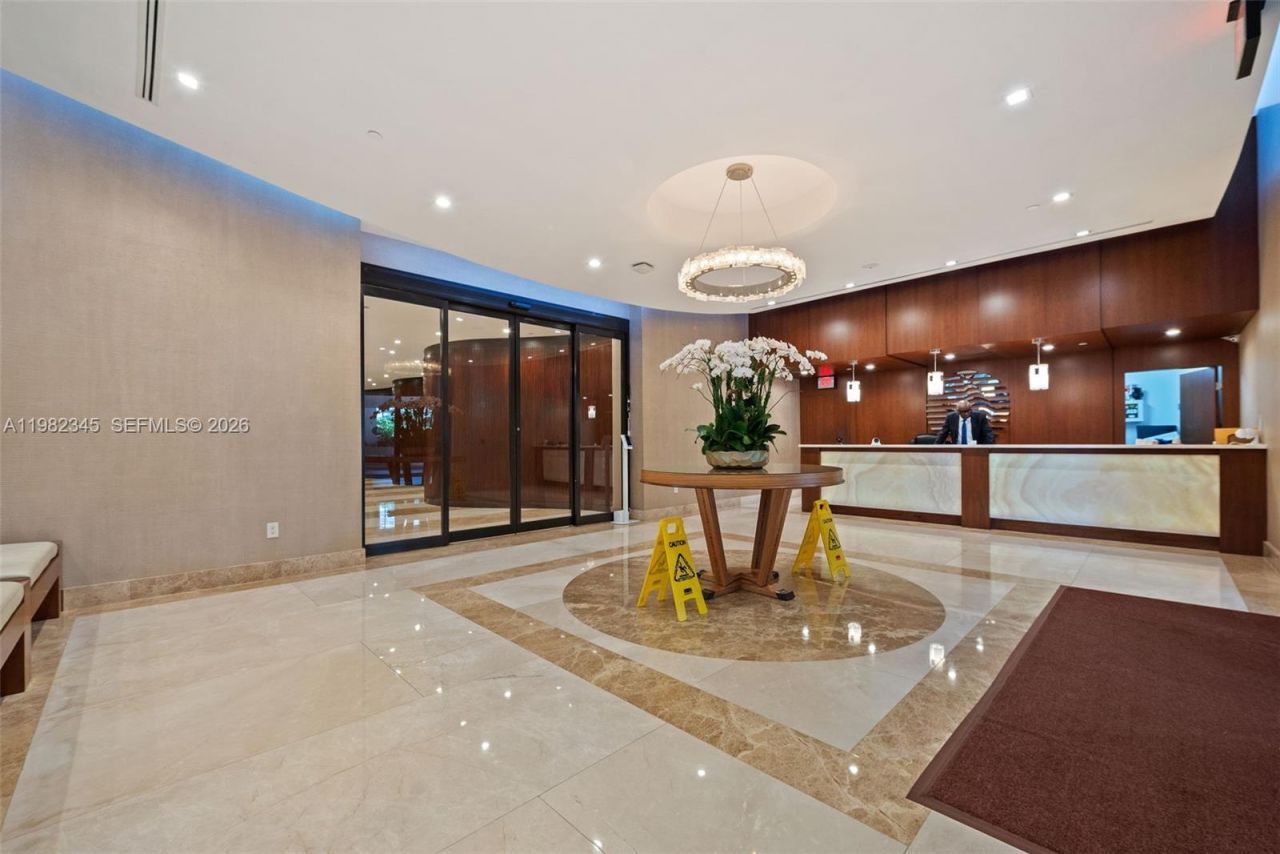 19667 Turnberry Way , Unit 4H, Aventura, FL 33180 Photo