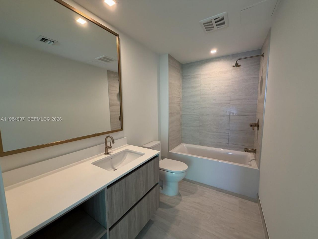 77 SE 5th Street, Unit 4004, Miami, FL 33131 Photo