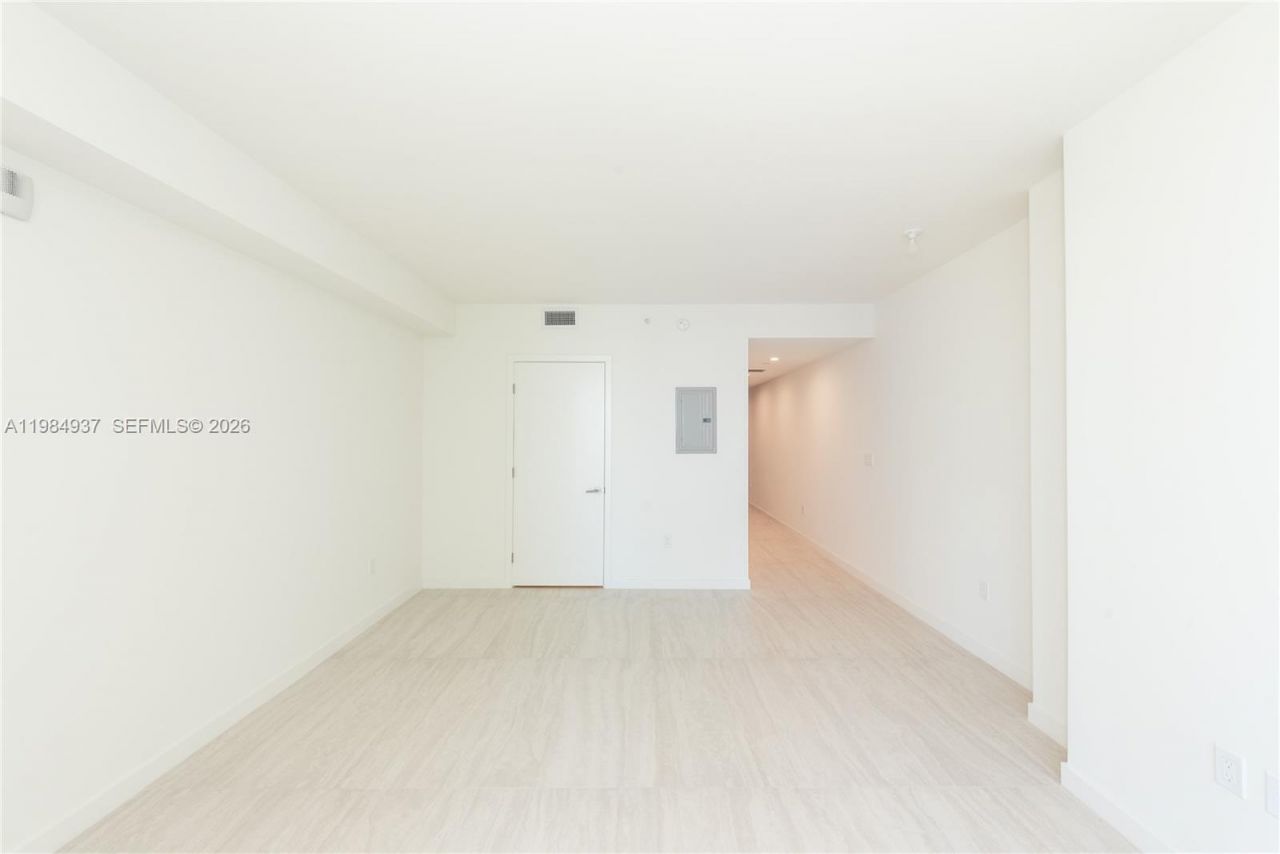 77 SE 5th Street, Unit 4004, Miami, FL 33131 Photo