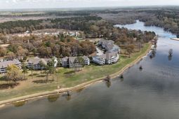 1130 Bridge View Lane photo 4