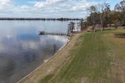 1130 Bridge View Lane photo 4