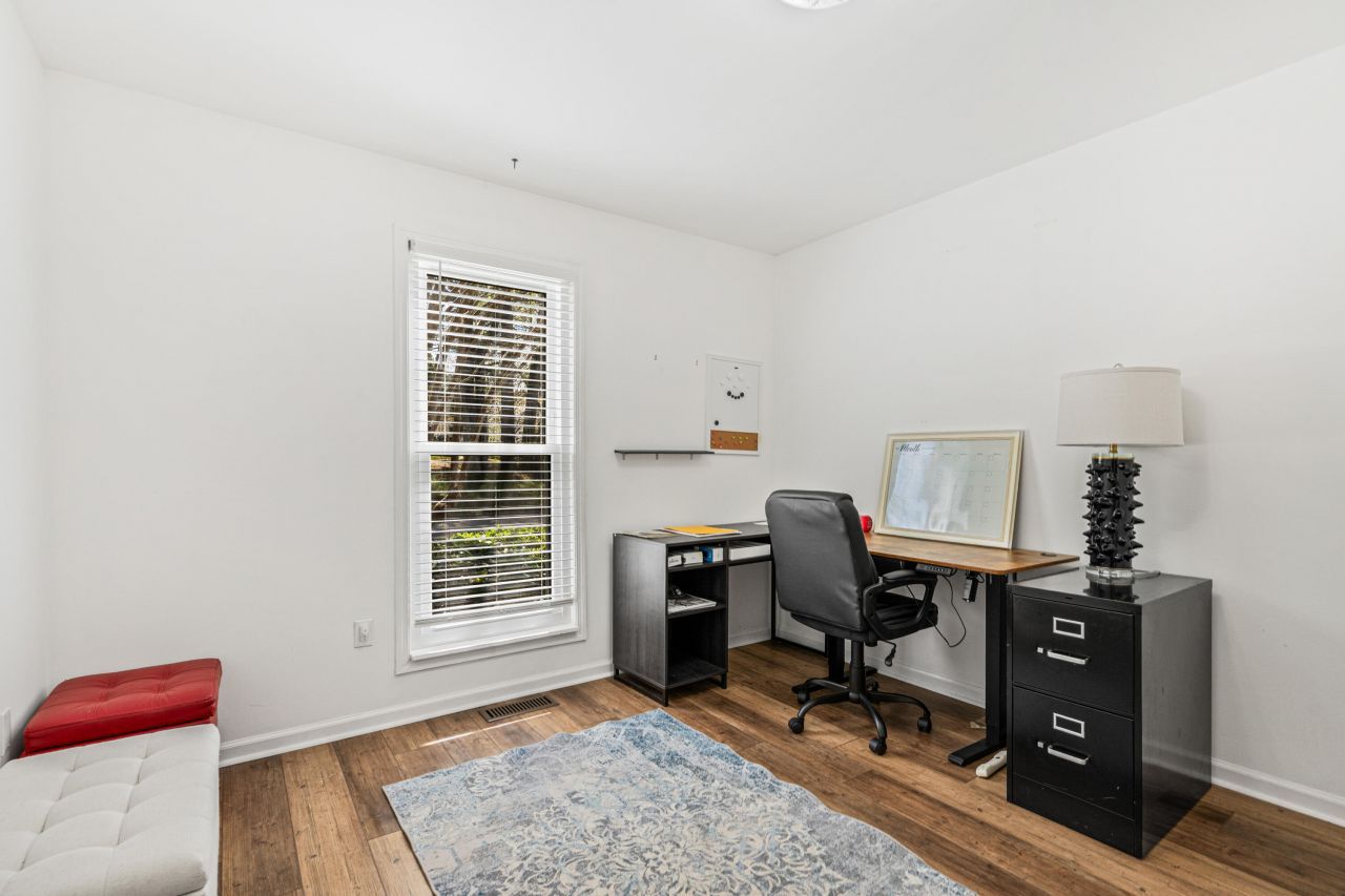 101 Outrigger Court Photo 17