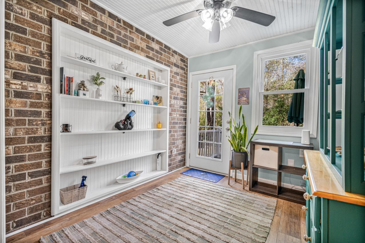 101 Outrigger Court Photo 20