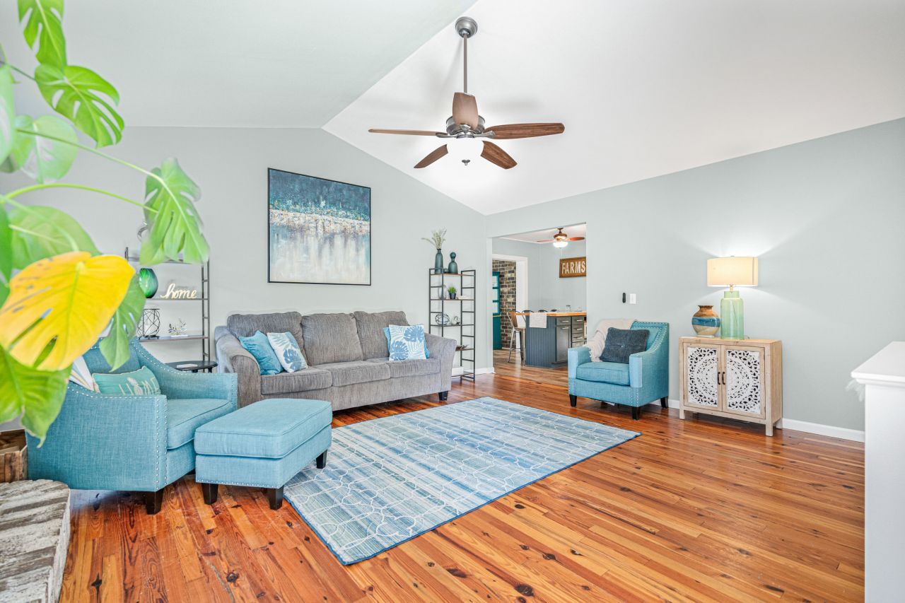 101 Outrigger Court Photo 4