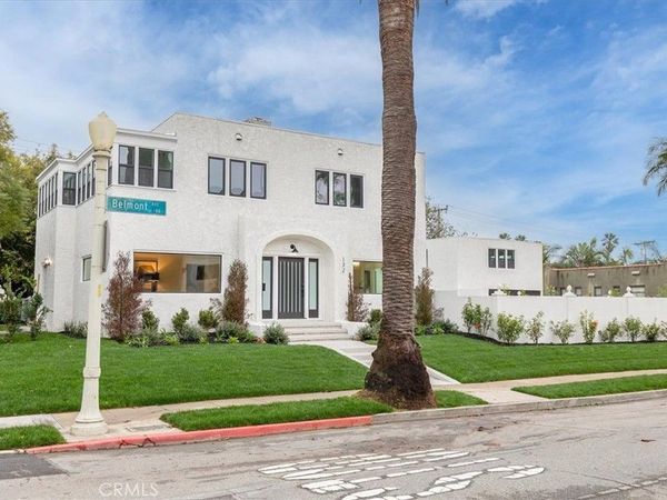 132 Belmont Avenue, Long Beach, CA 90803