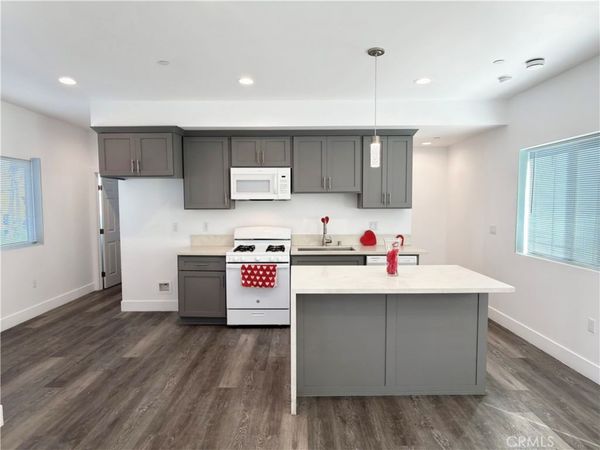 1491 Atlantic Avenue, Long Beach, CA 90813