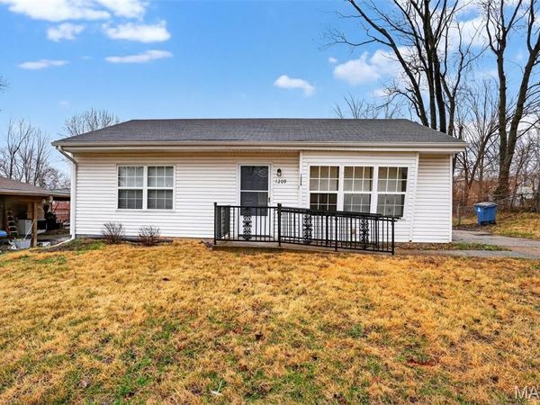 1209 Northdale Avenue , St Louis, MO 63138