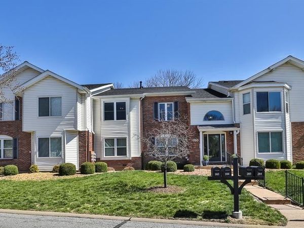 760 Woodside Trails Drive, Unit 203, Ballwin, MO 63021