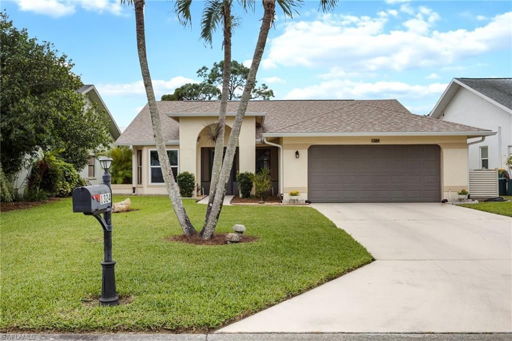 1324 Monarch Cir, Naples, FL 34116 Main Photo