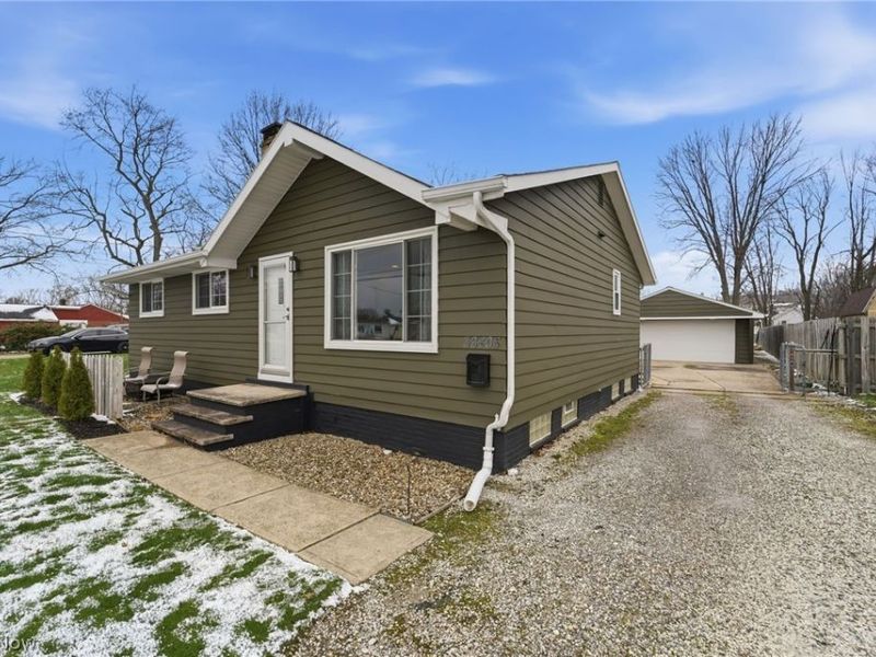 36405 Stevens Boulevard, Willoughby, OH 44094 Photo 2