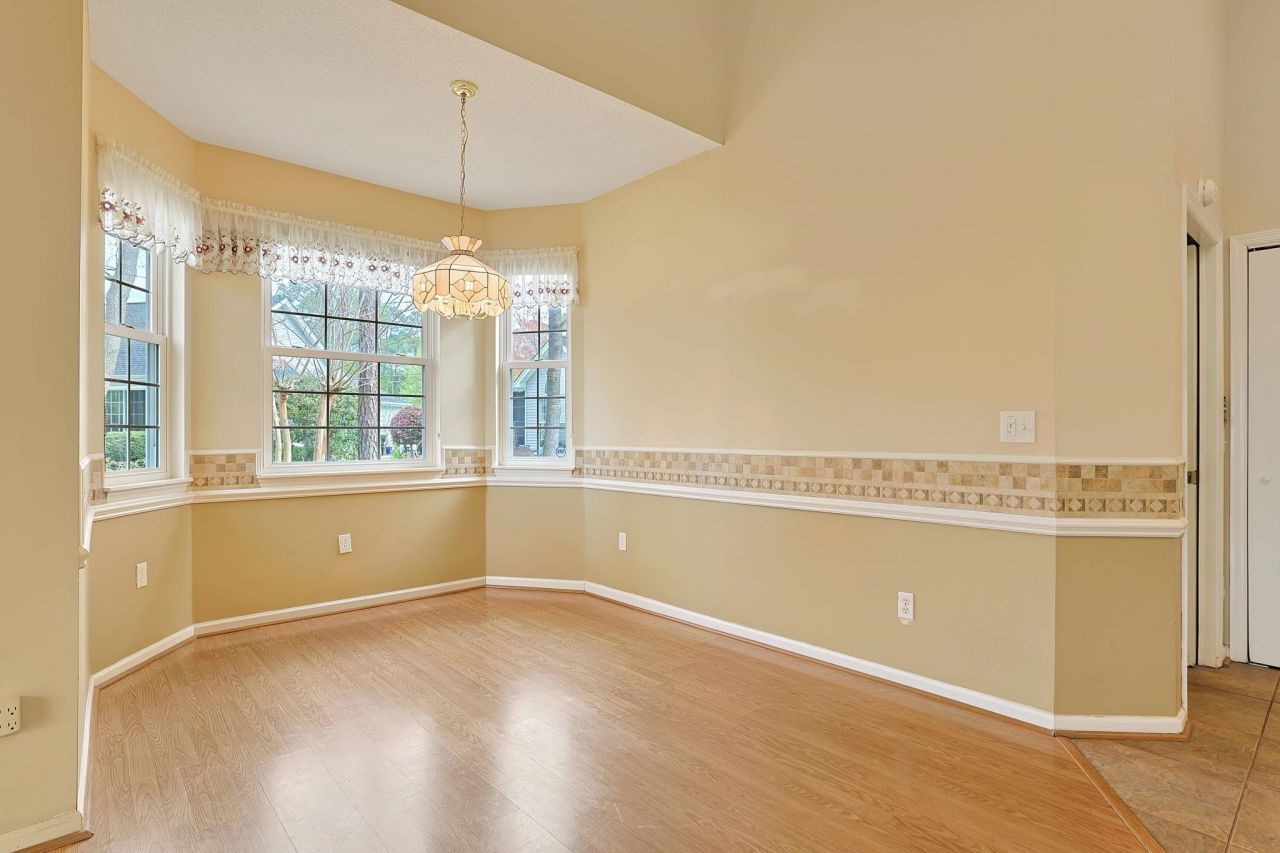 1212 Loblolly Ln. Photo 11