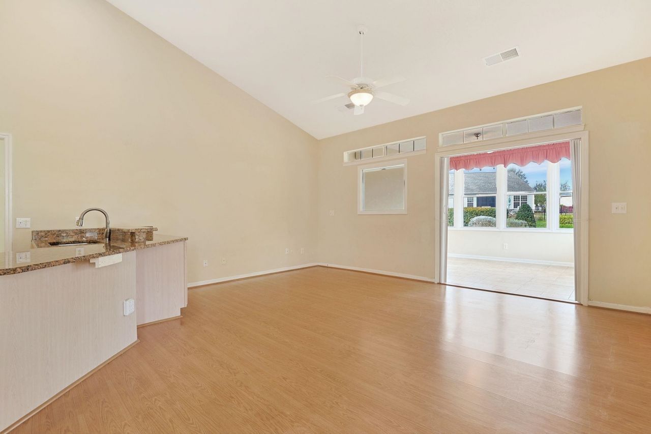 1212 Loblolly Ln. Photo 12