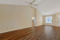 1212 Loblolly Ln. photo 4