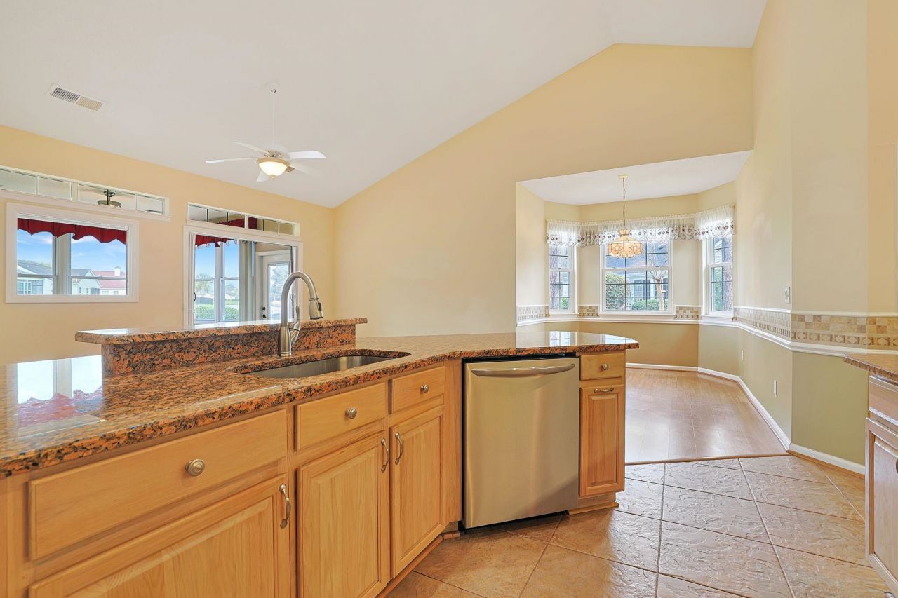 1212 Loblolly Ln. Photo 7