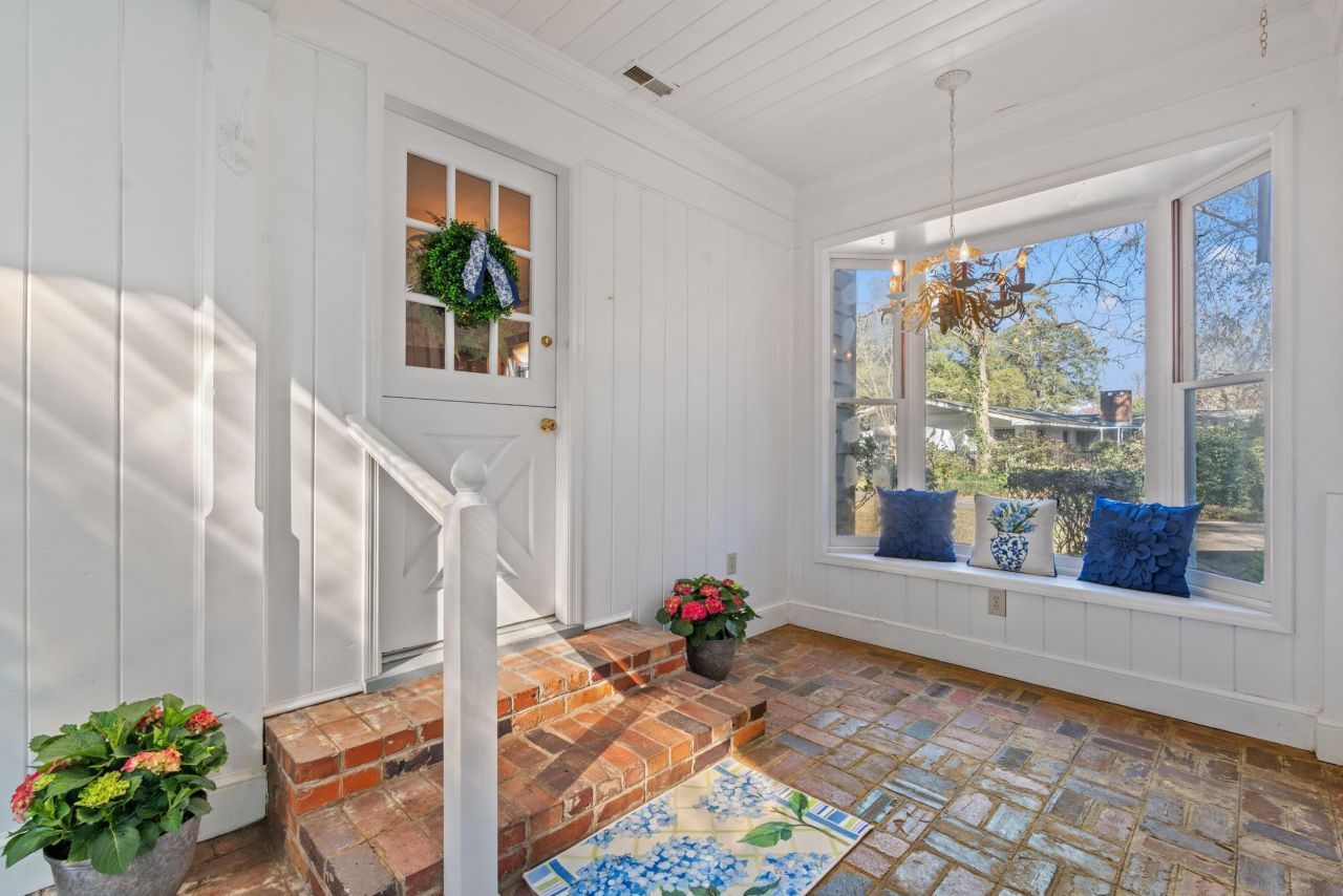 1209 Pinewood Circle Photo 13