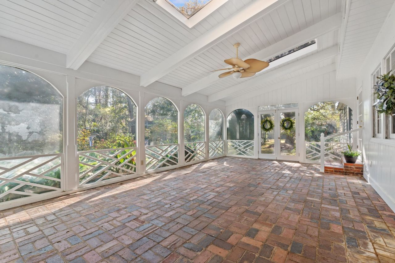 1209 Pinewood Circle Photo 14