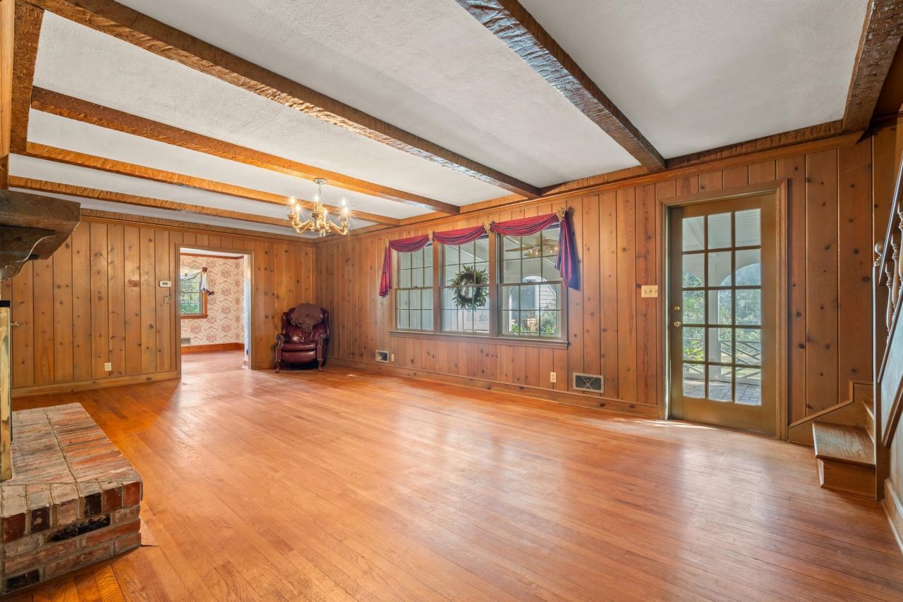 1209 Pinewood Circle Photo 19