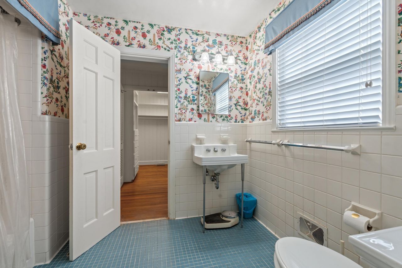 1209 Pinewood Circle Photo 24