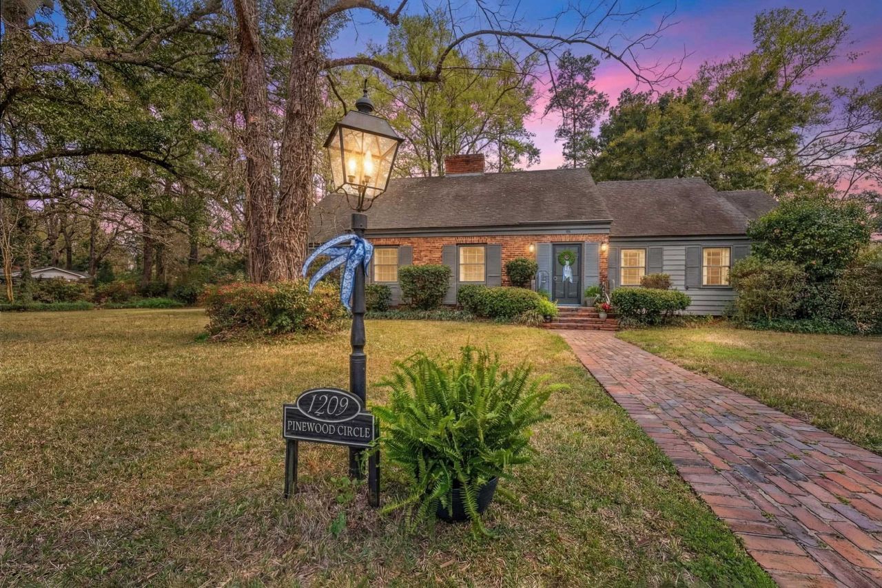 1209 Pinewood Circle Photo 42