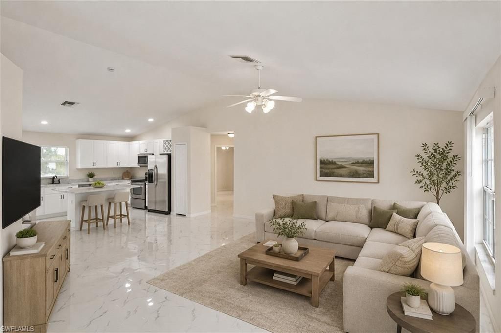 530 Peerless Cir, Lehigh Acres, FL 33974 Photo