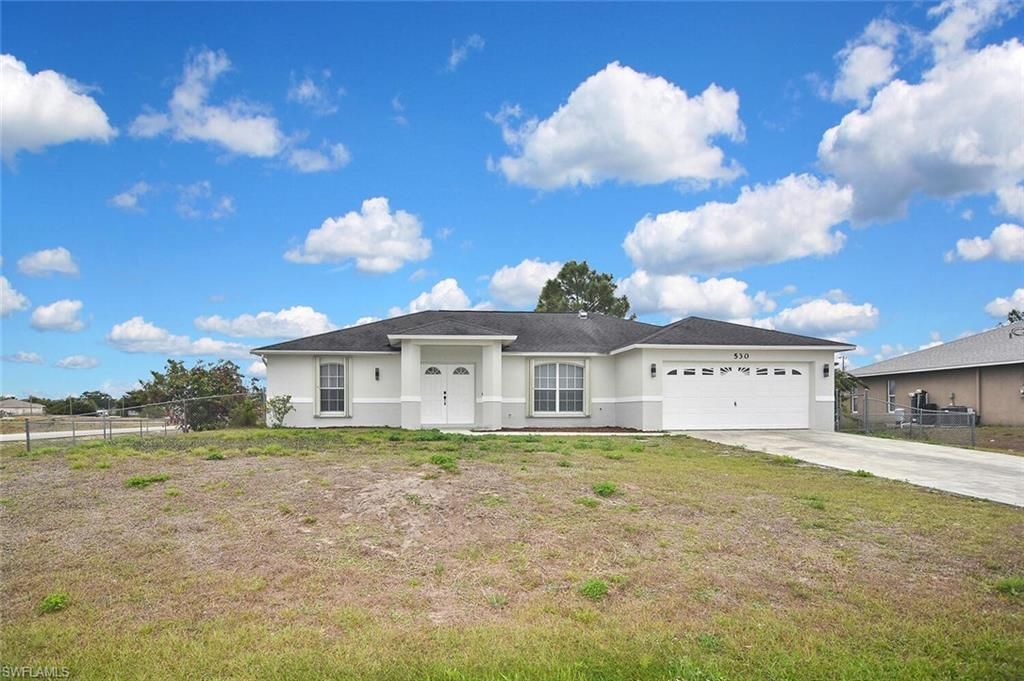 530 Peerless Cir, Lehigh Acres, FL 33974 Photo