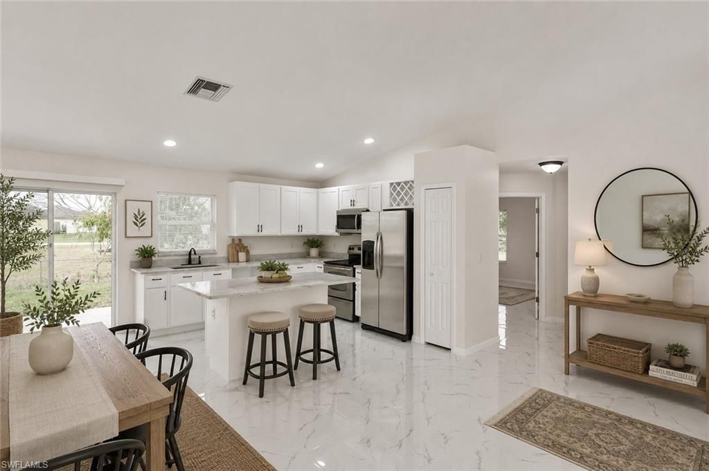 530 Peerless Cir, Lehigh Acres, FL 33974 Photo