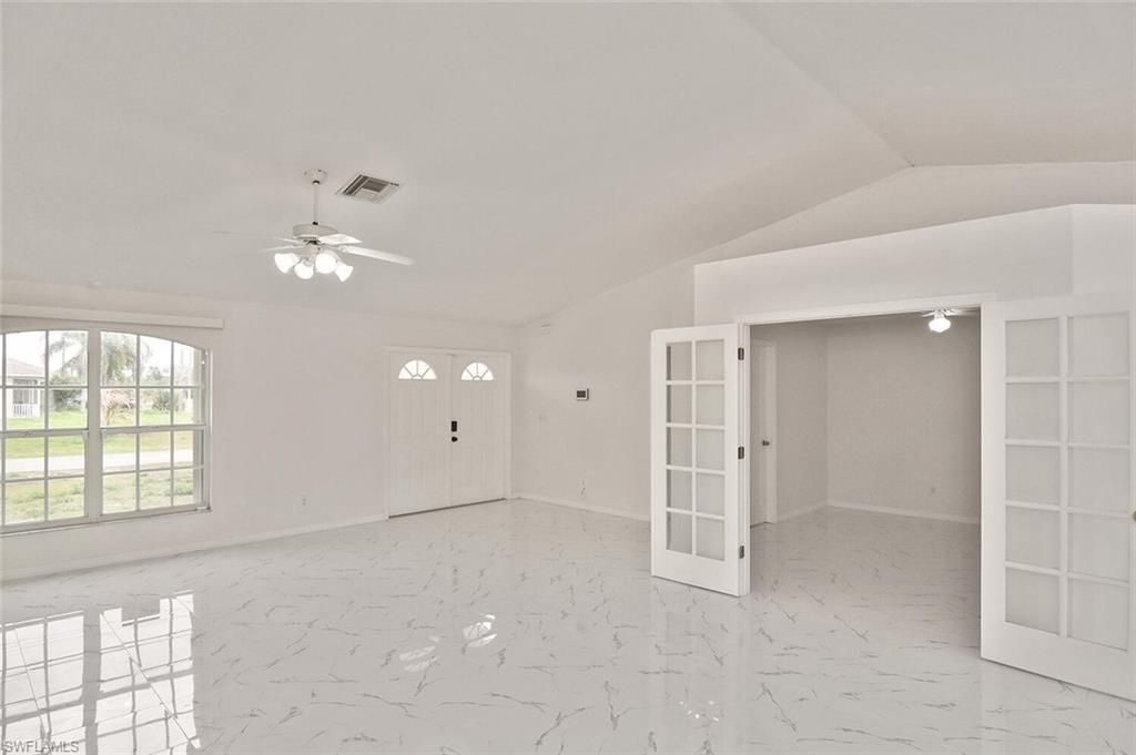 530 Peerless Cir, Lehigh Acres, FL 33974 Photo