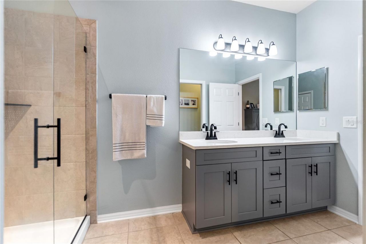 728 Rosemary Circle , Bradenton, FL 34212 Photo