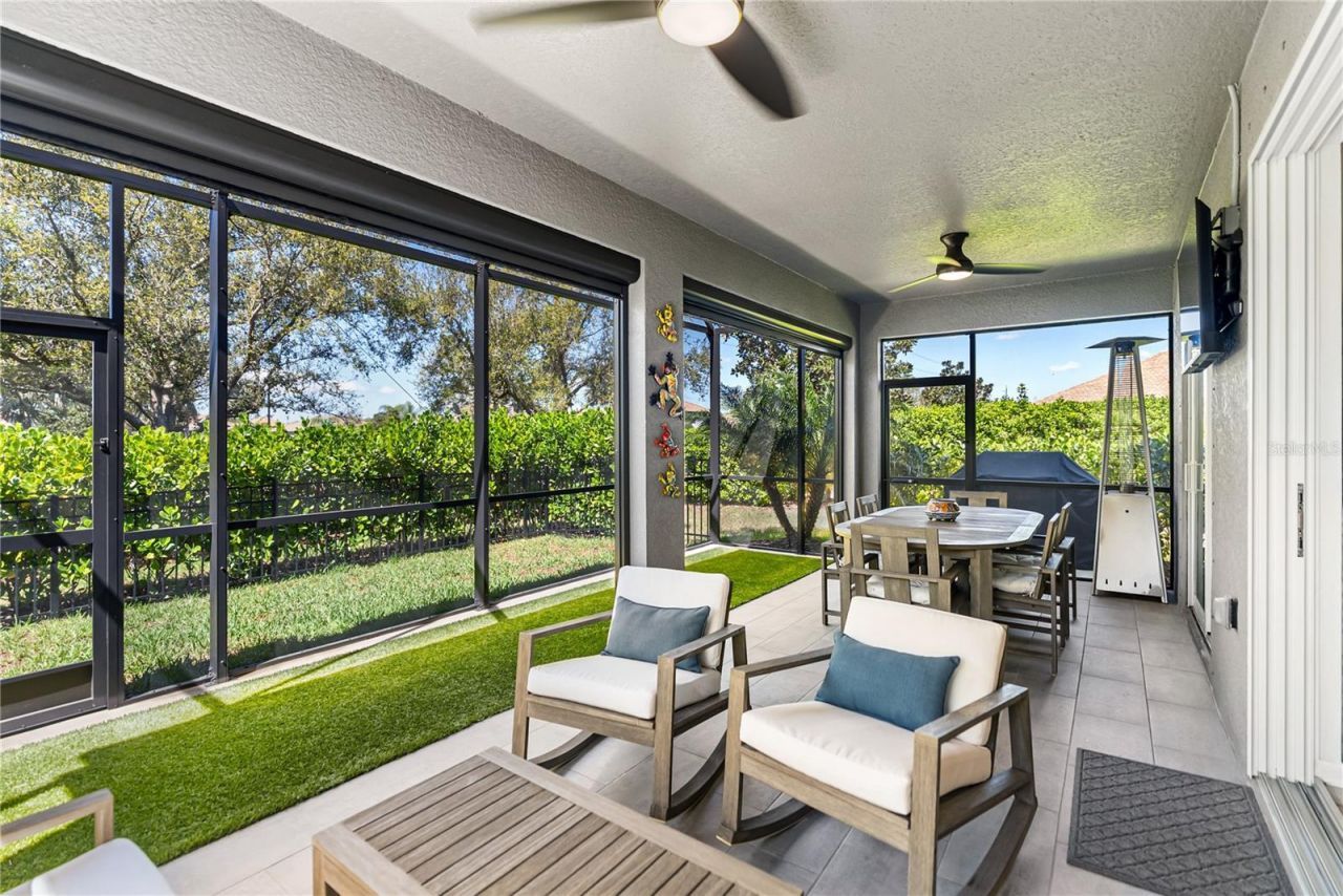 728 Rosemary Circle , Bradenton, FL 34212 Photo