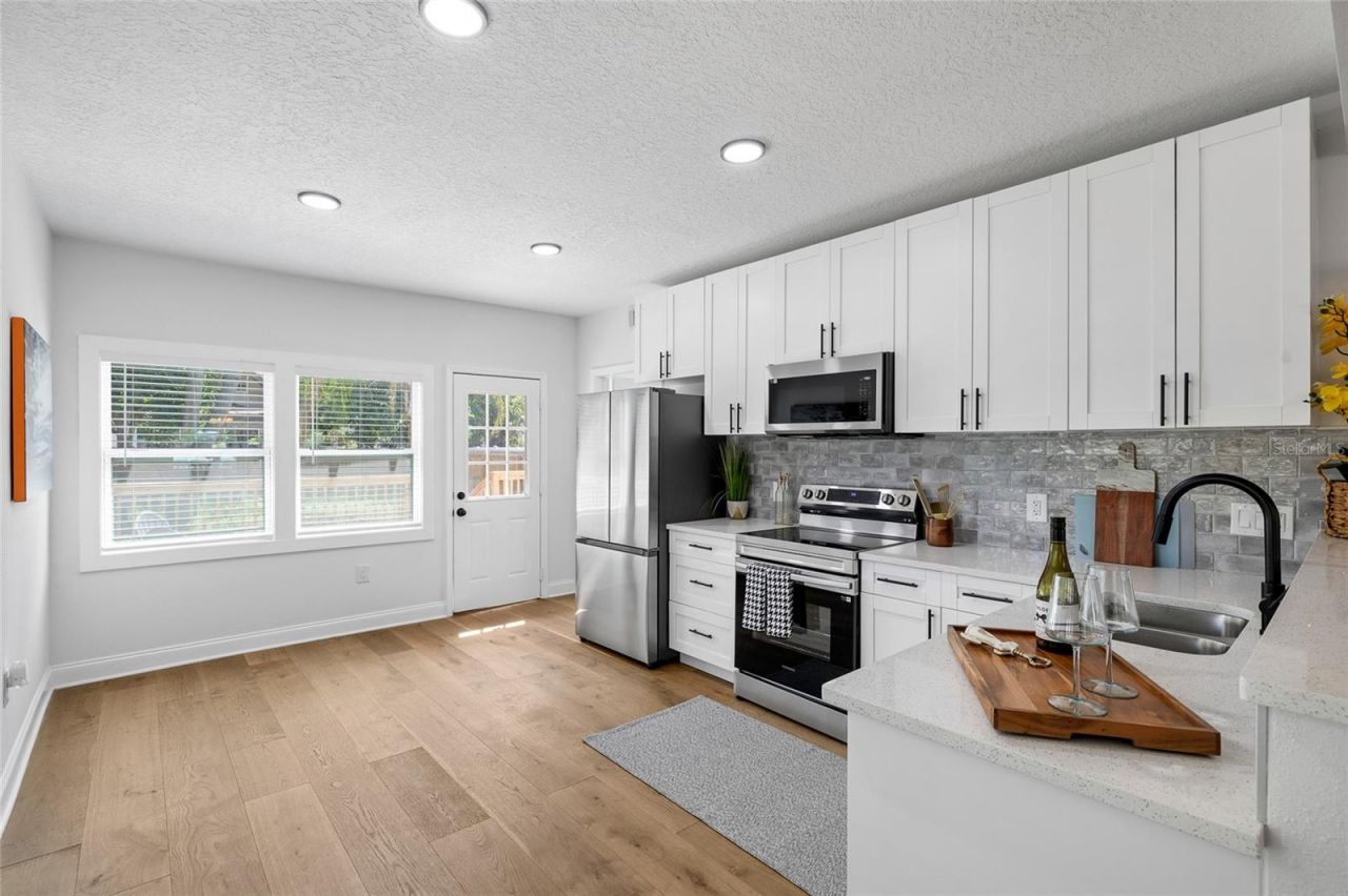 718 34th Avenue S, Saint Petersburg, FL 33705 Photo