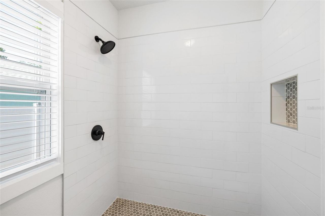 718 34th Avenue S, Saint Petersburg, FL 33705 Photo