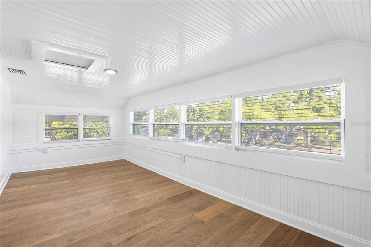 718 34th Avenue S, Saint Petersburg, FL 33705 Photo