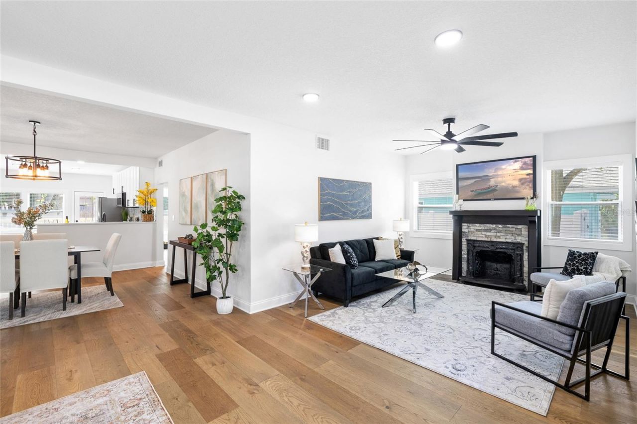 718 34th Avenue S, Saint Petersburg, FL 33705 Photo