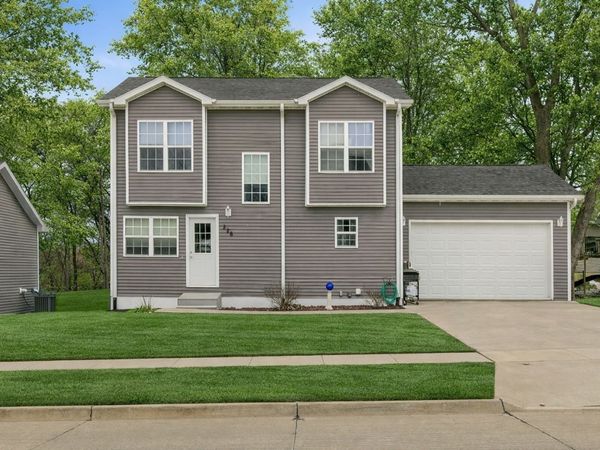 226 Northview Court, Hartford, IA 50118