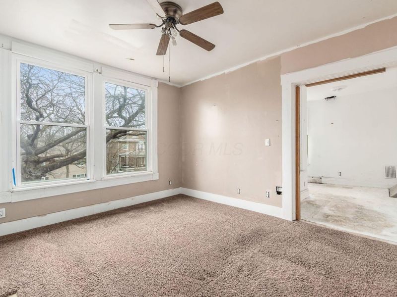 369 E 15th Avenue, Columbus, OH 43201 Photo 19