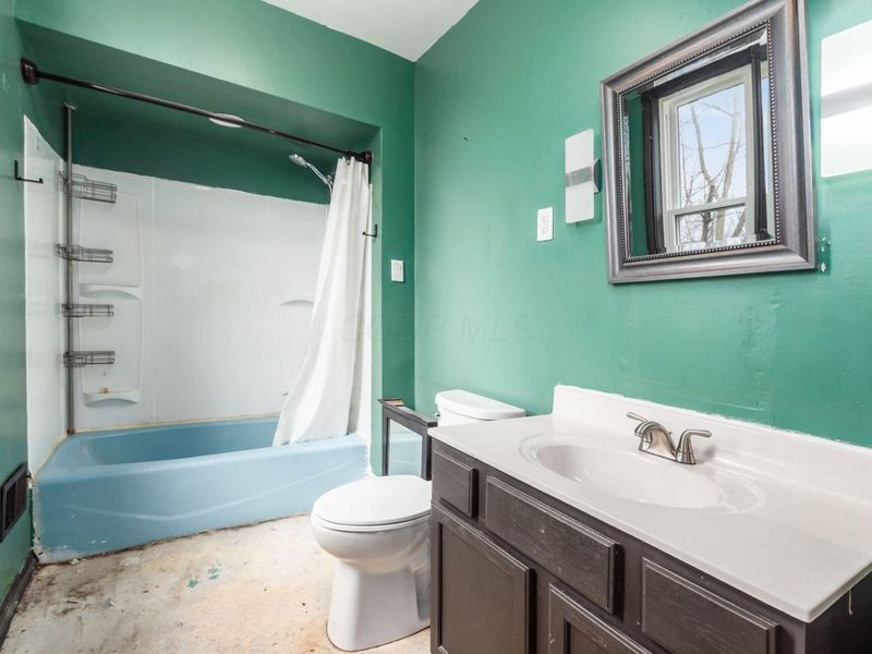 369 E 15th Avenue, Columbus, OH 43201 Photo 26