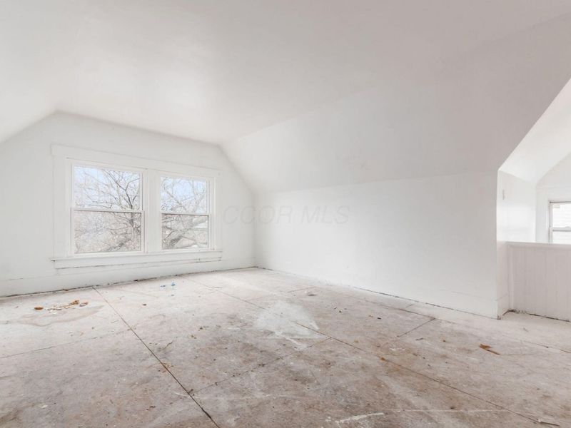 369 E 15th Avenue, Columbus, OH 43201 Photo 28